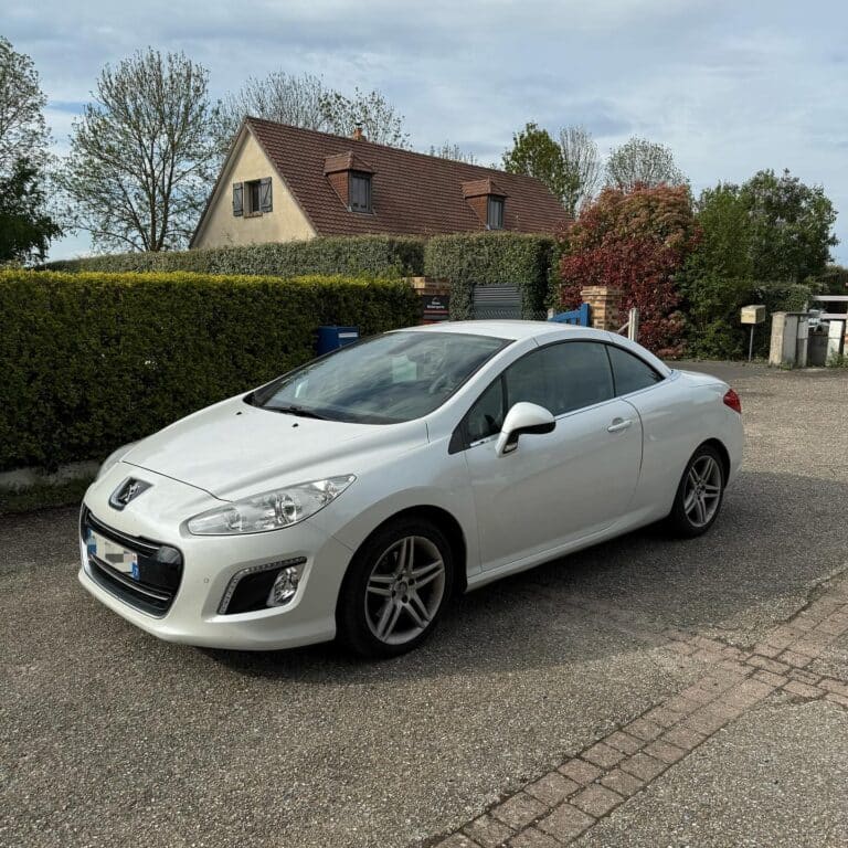 Optimisation moteur Peugeot RCZ grise à Rouen en Normandie, amélioration des performances moteur
